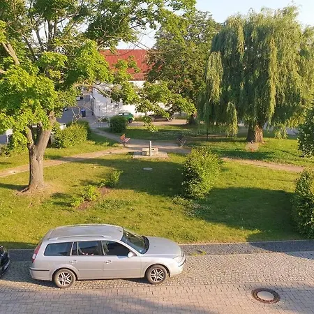 Moderne Ferienwohnung HOME in Elxleben - mit Kaffeevollautomat, Entertainmentpaket, WLAN und kostenlosen Parrkplatz Apartment Elxleben