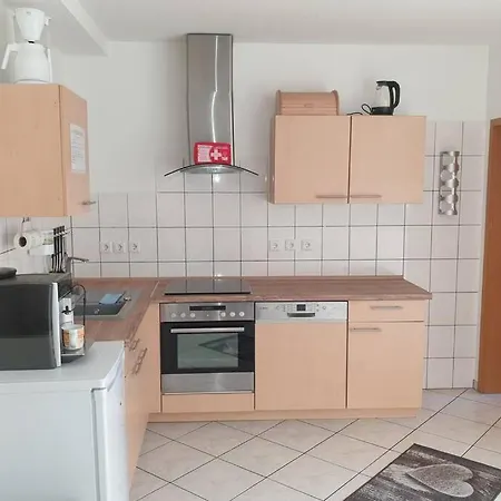 Moderne Ferienwohnung HOME in Elxleben - mit Kaffeevollautomat, Entertainmentpaket, WLAN und kostenlosen Parrkplatz *