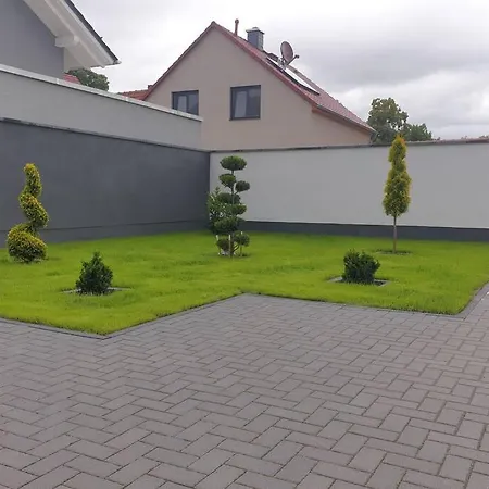 Apartment Moderne Ferienwohnung HOME in Elxleben - mit Kaffeevollautomat, Entertainmentpaket, WLAN und kostenlosen Parrkplatz *