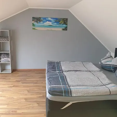 Moderne Ferienwohnung HOME in Elxleben - mit Kaffeevollautomat, Entertainmentpaket, WLAN und kostenlosen Parrkplatz *