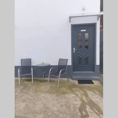 Moderne Ferienwohnung HOME in Elxleben - mit Kaffeevollautomat, Entertainmentpaket, WLAN und kostenlosen Parrkplatz *